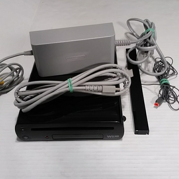 Nintendo Wii U Black Console Model WUP-101(02) With Power Cords *EUC* - Picture 8 of 12